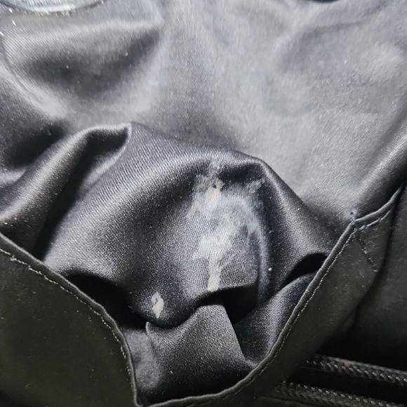 Coach Black Leather Shoulder Bag with Gold Hardware - Picture 5 of 10